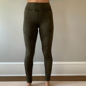 Army green detailed leggings